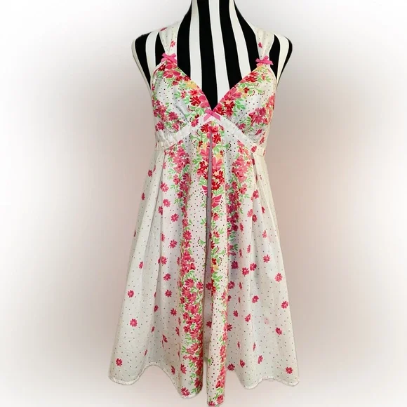 Betsey Johnson Floral Cotton Nightie - Picture 8 of 8